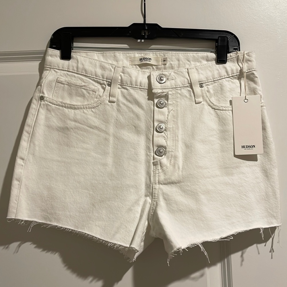 🌟NWT🌟 Hudson Jeans High Wasted White Shorts, Size 28
